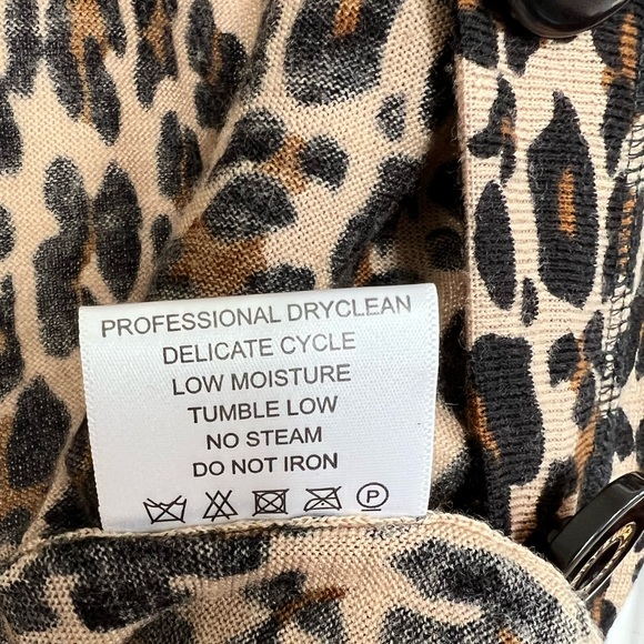 NWOT Tory Burch Leopard Cardigan - Picture 4 of 6
